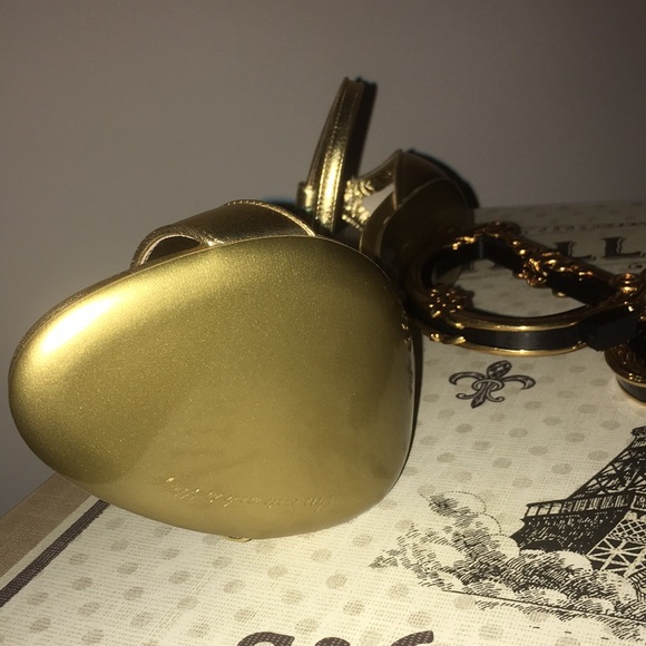 Dolce & Gabbana (DG) heels - Picture 5 of 12